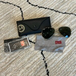 Ray-Ban Aviator Classic